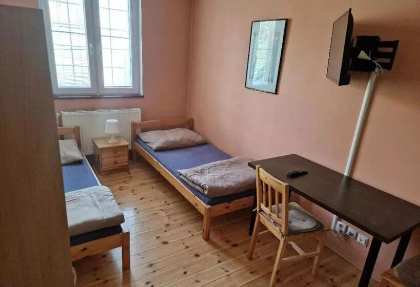 Majatalo Penzion Kornout