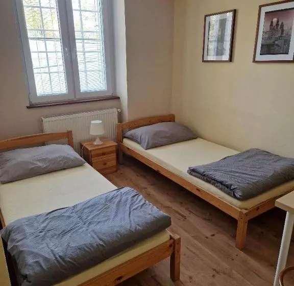 Majatalo Penzion Kornout