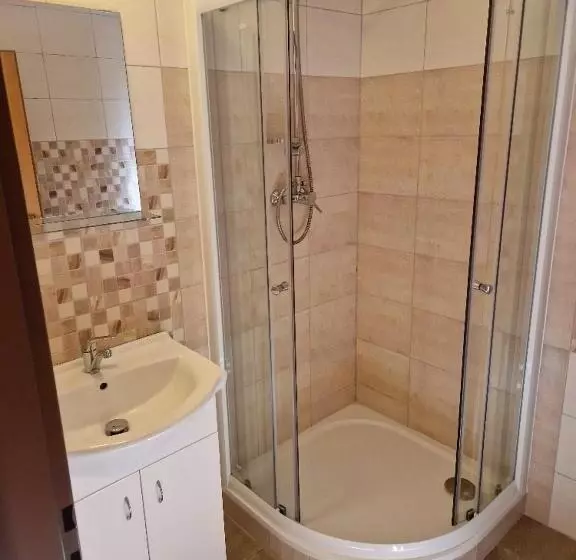 Majatalo Penzion Kornout