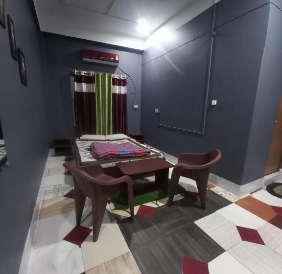 Majatalo Riverbank Guest House With Restaurant & Self Cooking Facility