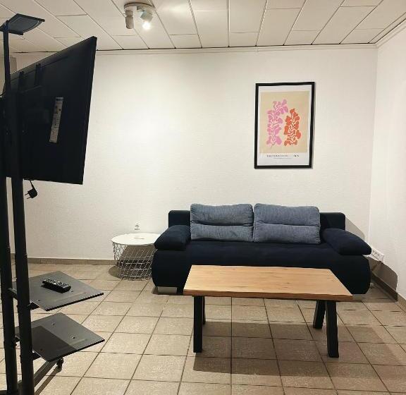 بنسيون Zimmer In Reihenhaus Mit Terrasse