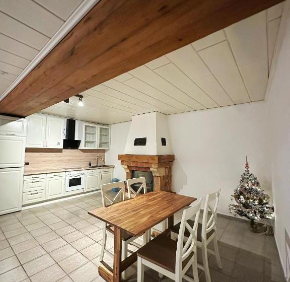 بنسيون Zimmer In Reihenhaus Mit Terrasse