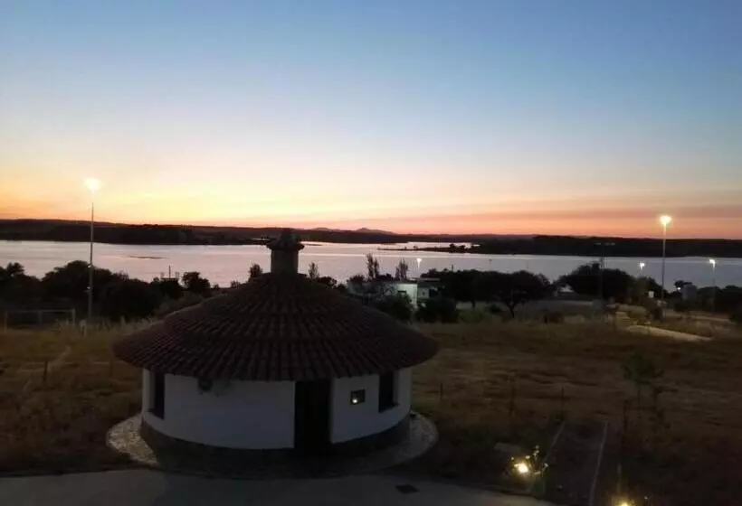 Retkeilymaja Cruceros Alqueva