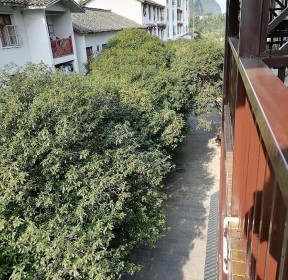 Hospedaria Lazzy Inn