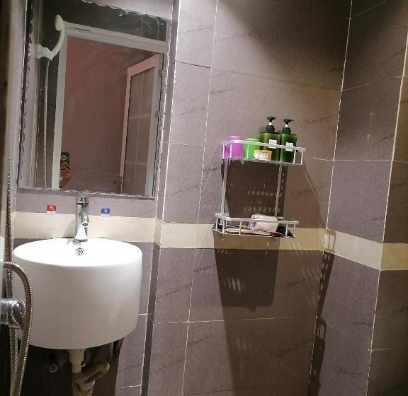 Hospedaria Lazzy Inn