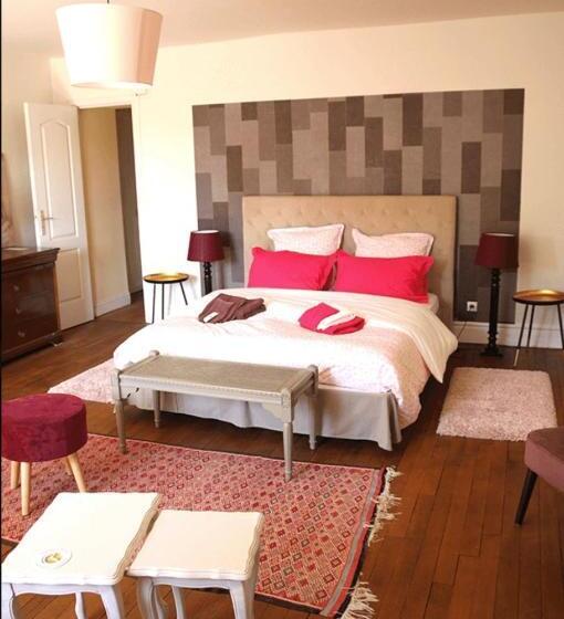 Bed and Breakfast Manoir De Bréançon