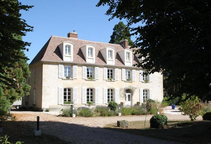 Bed and Breakfast Manoir De Bréançon