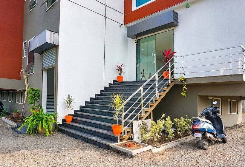 Fabhotel Irra Executive