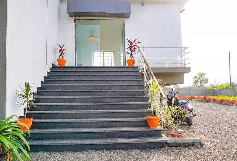 Fabhotel Irra Executive