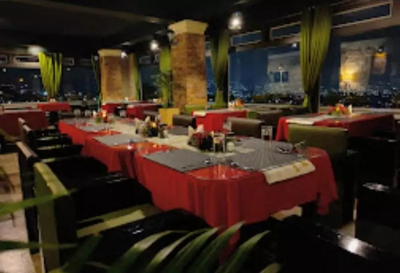 ホテル Acropolis Shillong