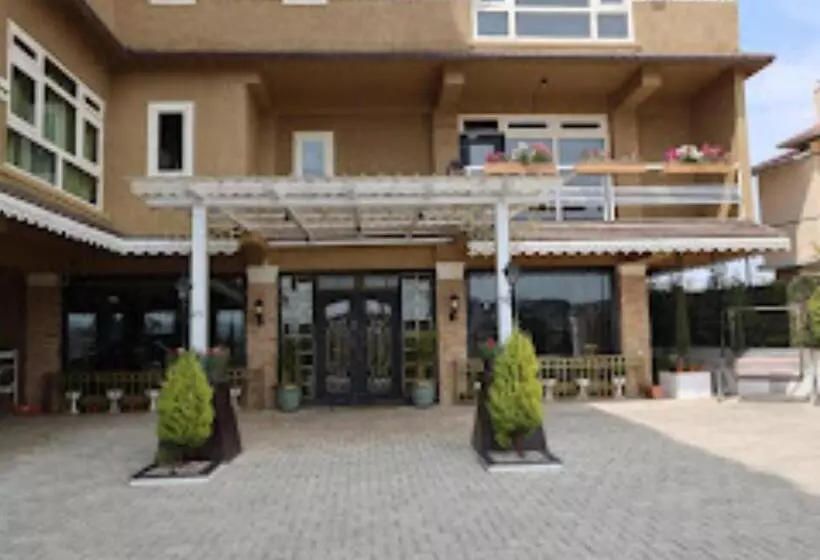 ホテル Acropolis Shillong