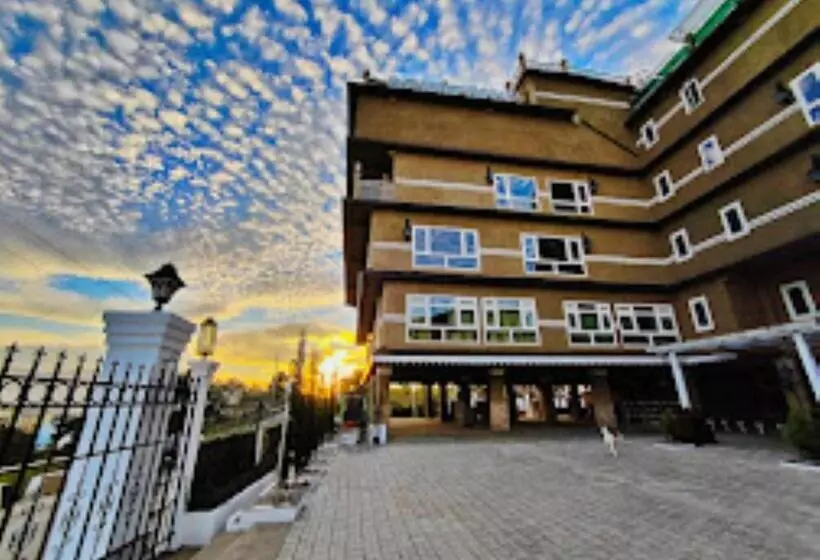 ホテル Acropolis Shillong