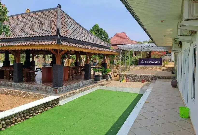 Hotelli Capital O 93345 The Saka Guest House Syariah