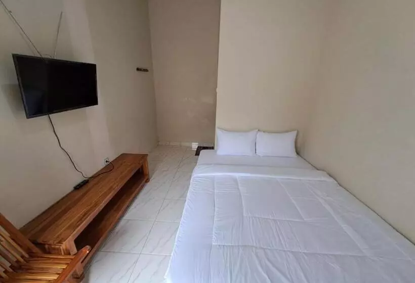 Hotelli Capital O 93345 The Saka Guest House Syariah