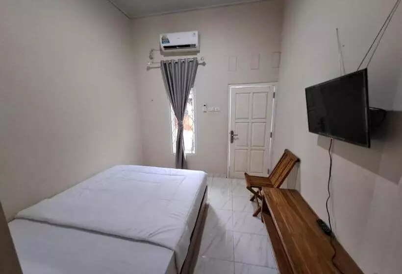 Hotelli Capital O 93345 The Saka Guest House Syariah