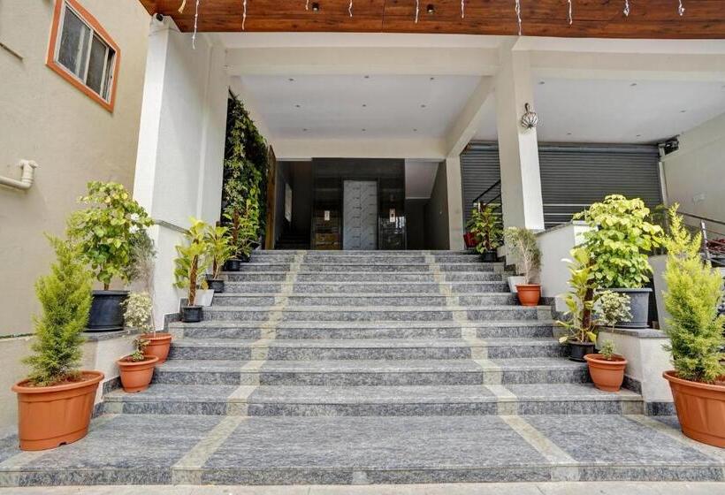 هتل Super Collection O Kings Inn