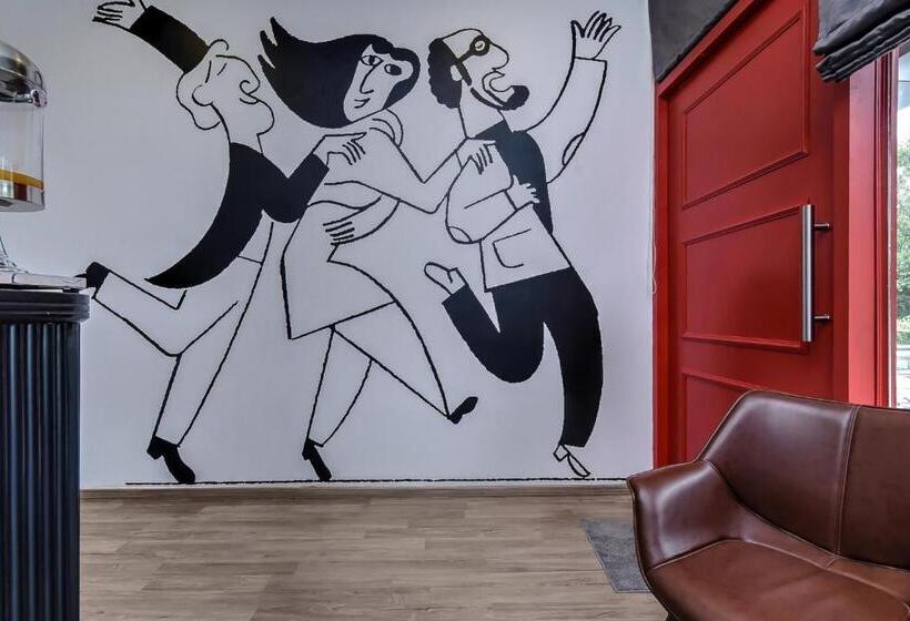 هتل Super Collection O Kings Inn