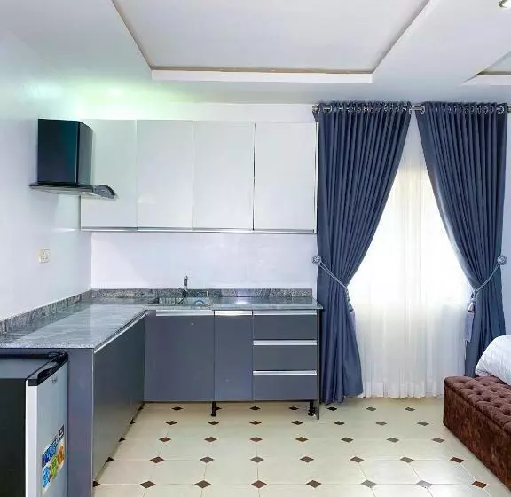 هتل D & D Apartments