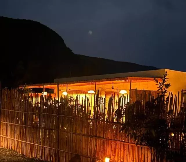 ホテル Dhyaana Farms