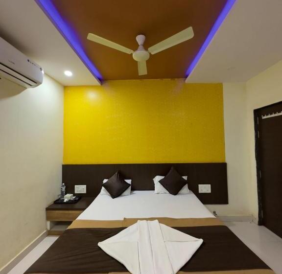 Hotel Jalsrushti Agro Tapola