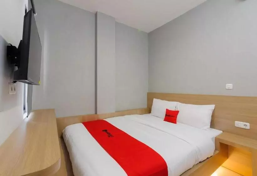 هتل Reddoorz Plus @ Kedaton Lampung