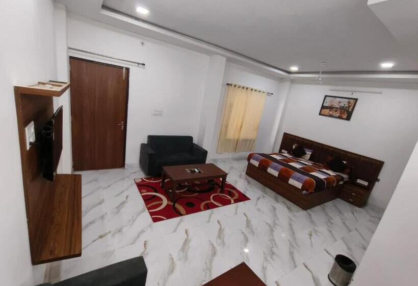 Отель Bachan Niwas