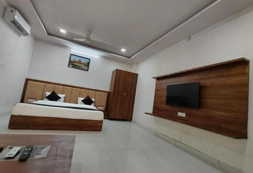 Отель Bachan Niwas