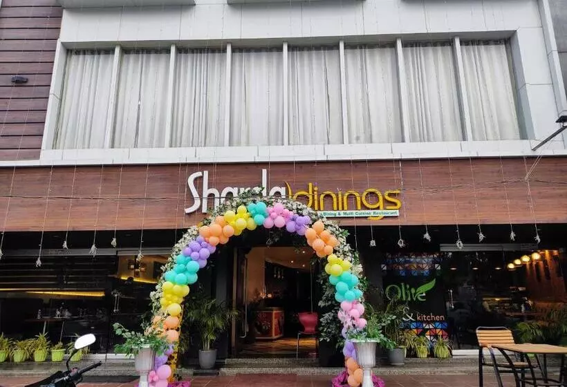 هتل Sharda Dinings Gorakhpur