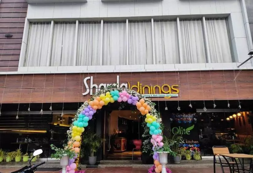 هتل Sharda Dinings Gorakhpur