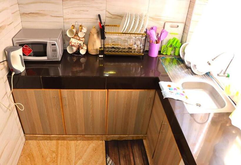 پانسیون Gp Modern Homes  Kingo Ngo Nyeri