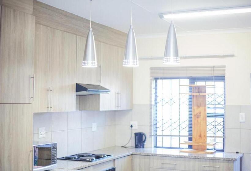 펜션 Marelden Estate