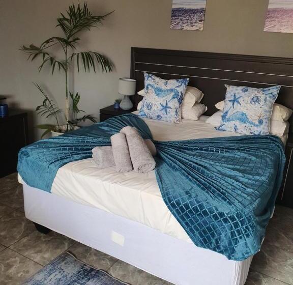 بنسيون Mpucuko Guest House