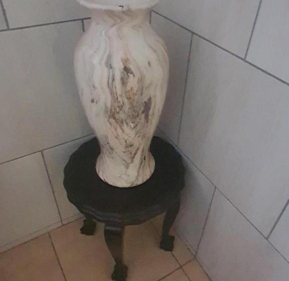 بنسيون Mpucuko Guest House