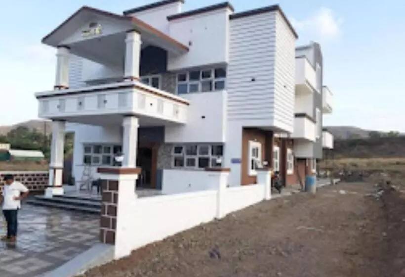 ペンション Nanashri Guest House & Restaurants Pimpalgaon