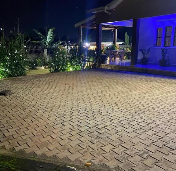 پانسیون Omukago Suites