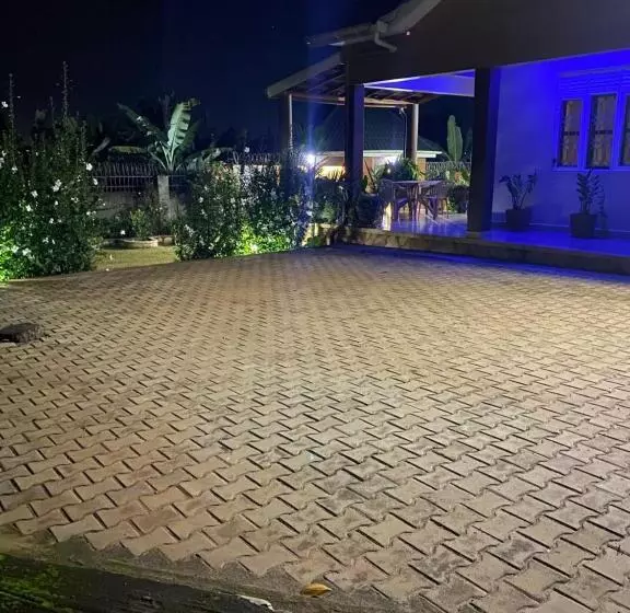 پانسیون Omukago Suites