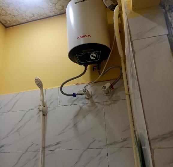 بنسيون Shri Hit Radha Mohan Dham