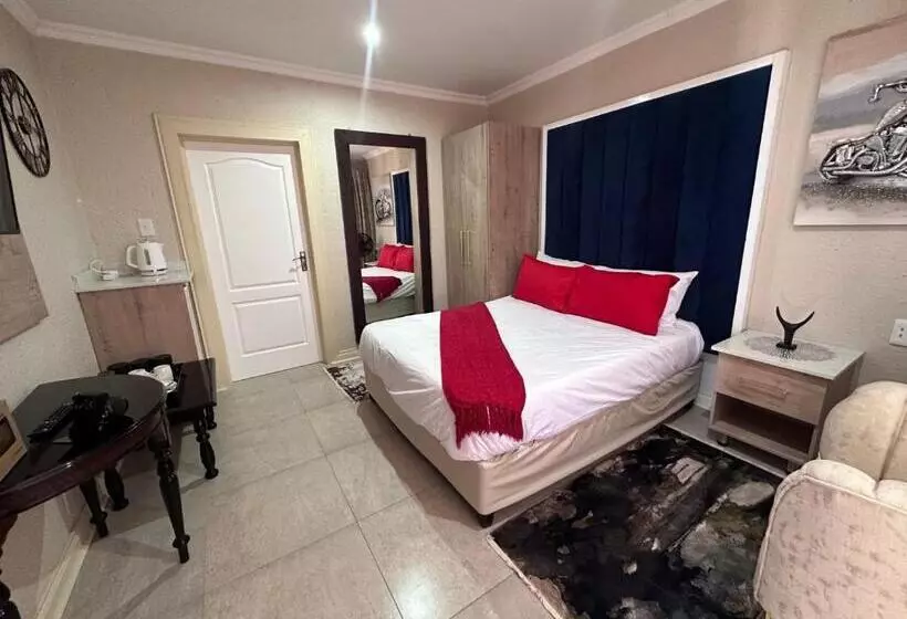 ペンション The Edge Lodge