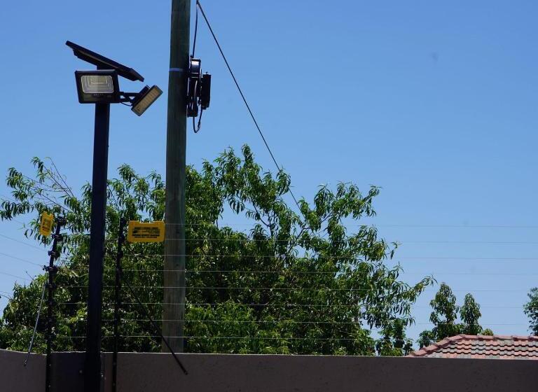 ペンション The Edge Lodge