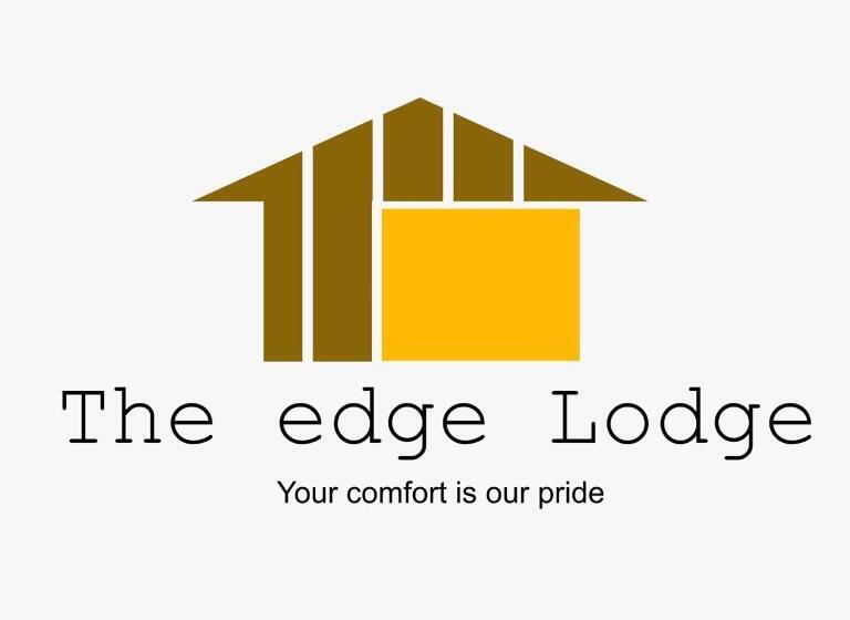 ペンション The Edge Lodge