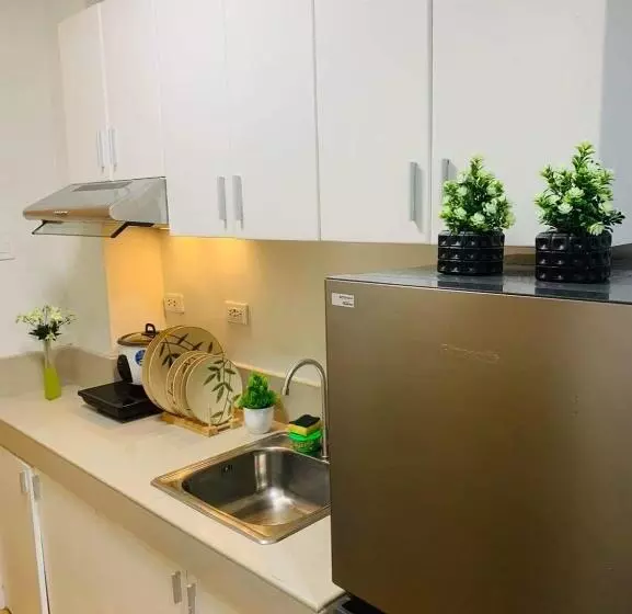Trees Residences