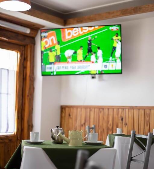 Herberge Hostería Las Rosas