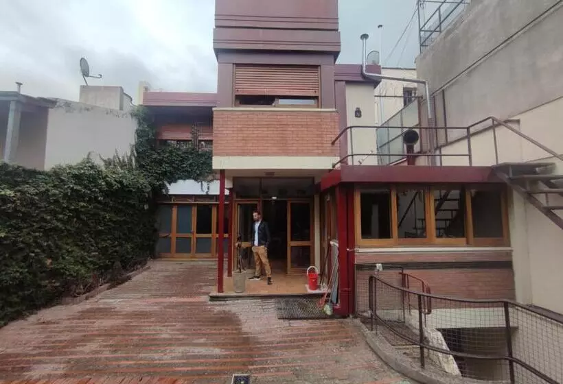 ベッドアンドブレックファースト Casa Roble