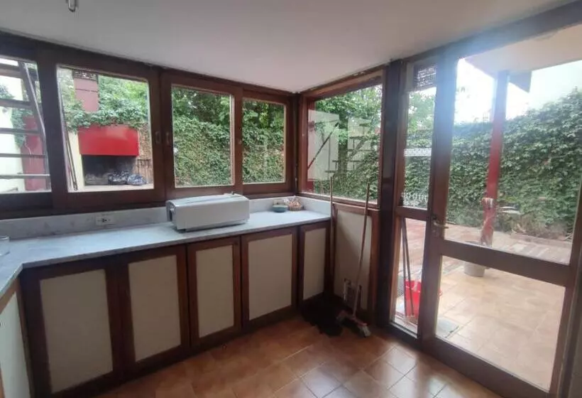ベッドアンドブレックファースト Casa Roble