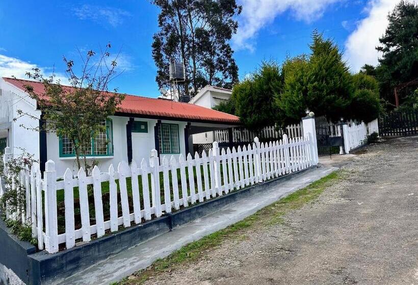 Aamiaismajoitus (B&B) Hoopoe House One Room