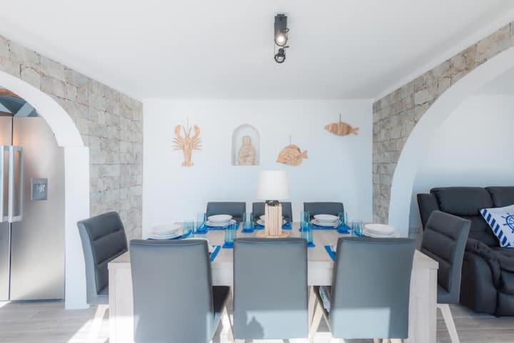 تختخواب و صبحانه Superb Sea View