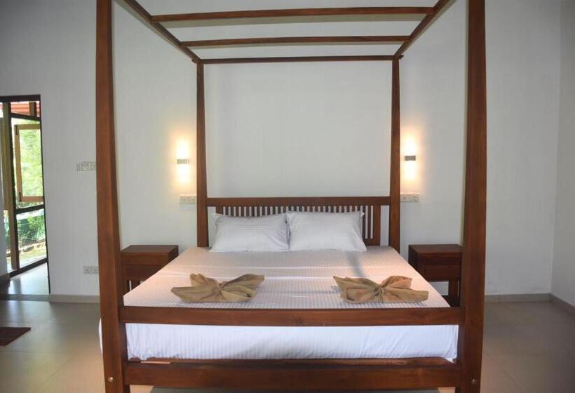 צימר Tropical Retreat Villa