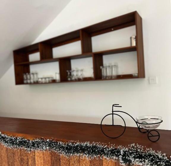 צימר Tropical Retreat Villa