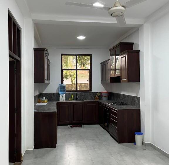 צימר Tropical Retreat Villa