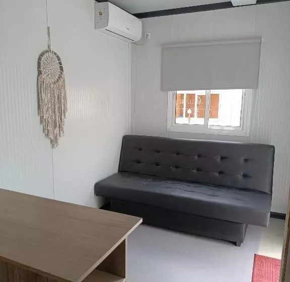 Casita De Piedra 12 Y 13